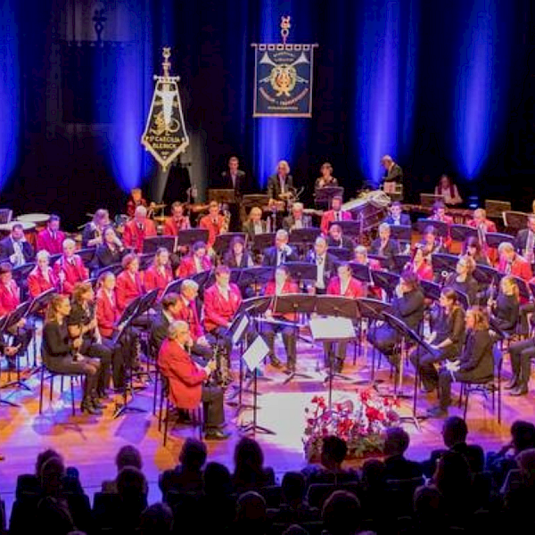 Koninklijk Philharmoinisch Gezelschap Venlo en harmonie st. Caecilia Blerick - Twee Oevers, een klank