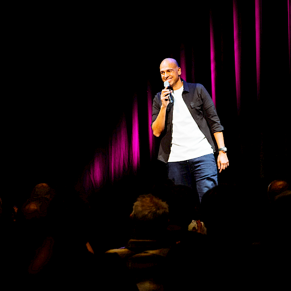 Leon van der Zanden e.a. - Leon's Comedy Club